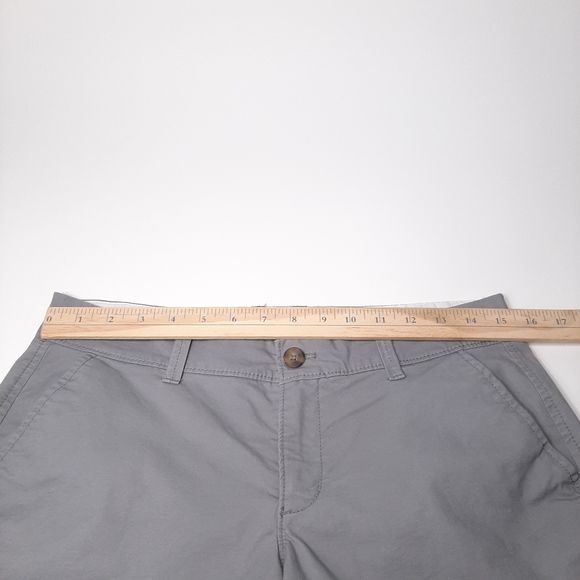 Old Navy Cinder Smoke Gray Chino Shorts Size 4 - Picture 3 of 8